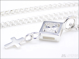 �N���XCZ�̃u�����h�V���o�[�A�N�Z�T���[�ڍ�