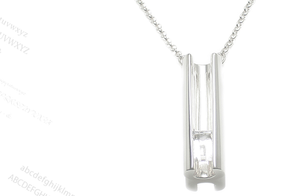 文字刻印の水晶ロッククリスタル3ペンダントネックレスのメイン画像