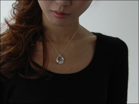 ���f�B�[�X�l�b�N���X�@�����C���[�W�P