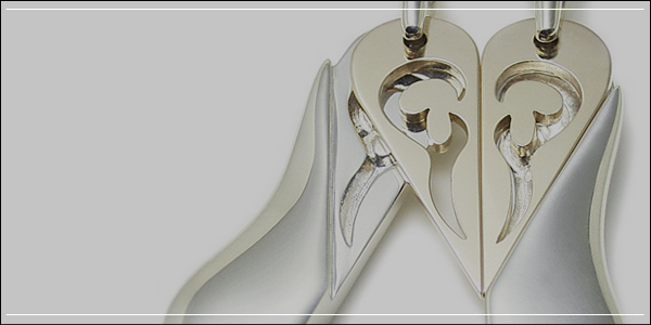 �S�[���h�n�[�g���A�N�A�}�����R �y�A�l�b�N���X